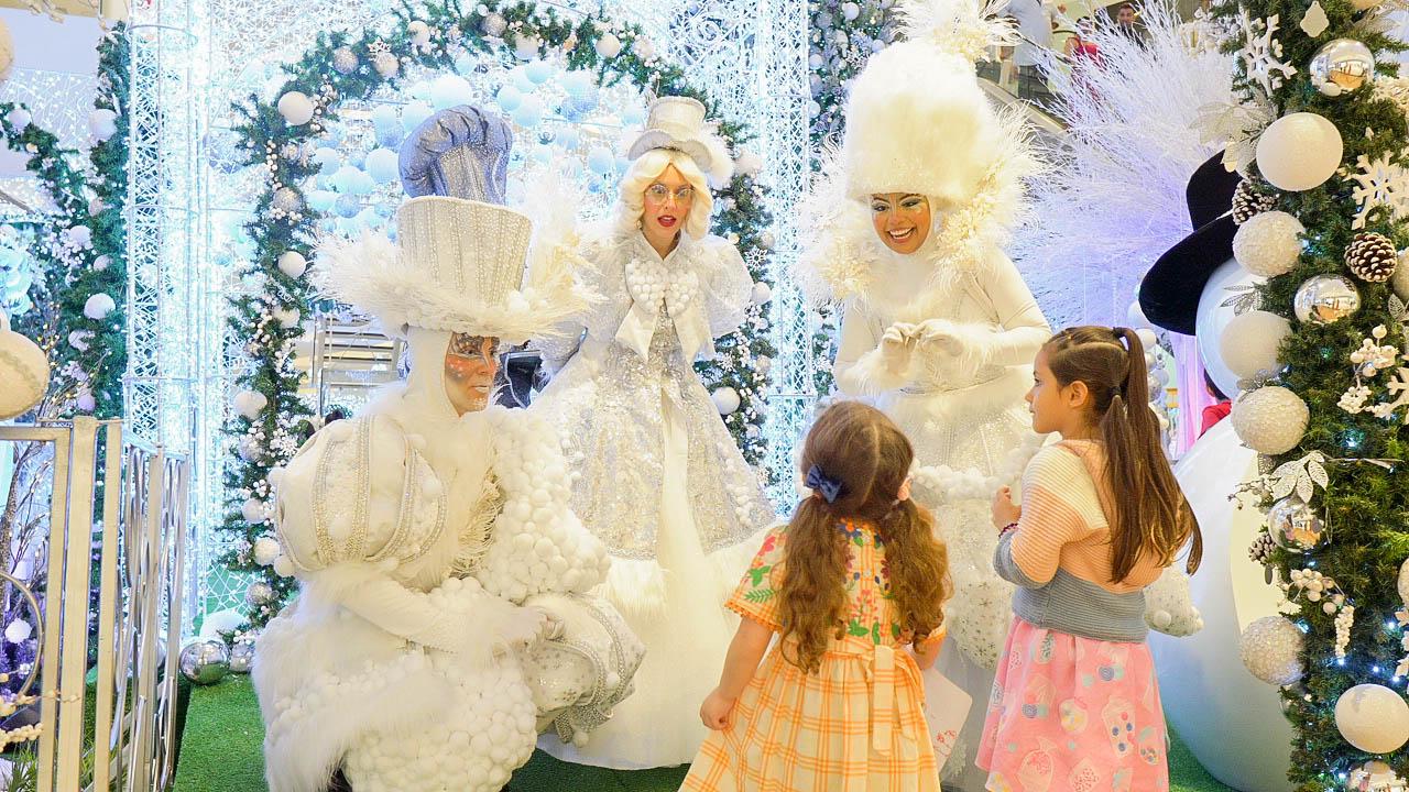 Programação de Natal traz show de neve à Belém encantando crianças e adultos 